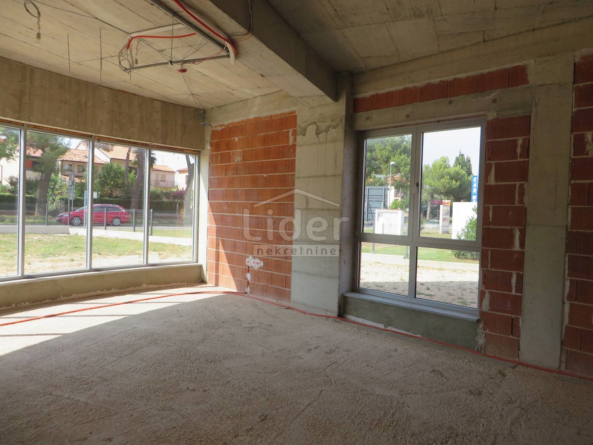 ROVINJ Business space of 1260 m2 on 1650 m2 of land