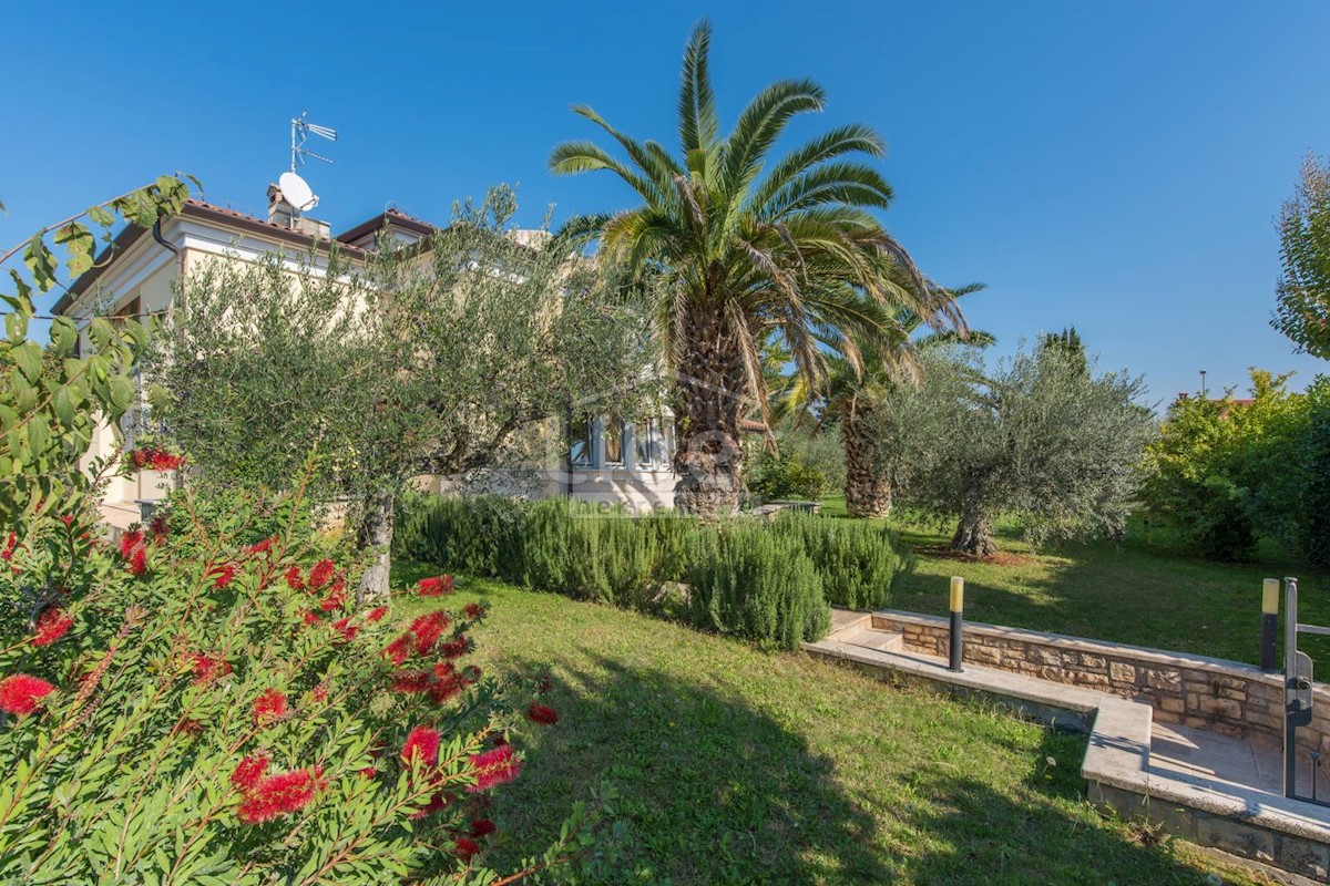 POREČ - bellissima villa in ottima posizione