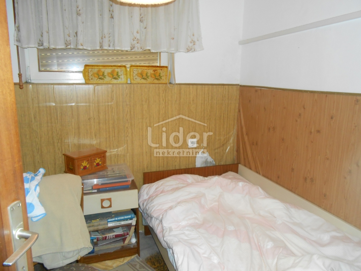 DRAMALJ Casa con 3 appartamenti, bellissima vista mare