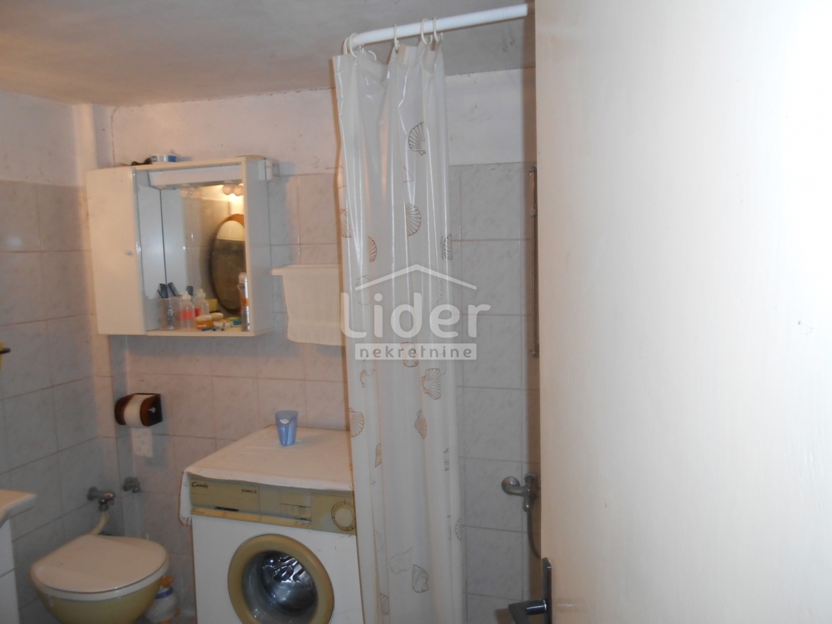 DRAMALJ Casa con 3 appartamenti, bellissima vista mare