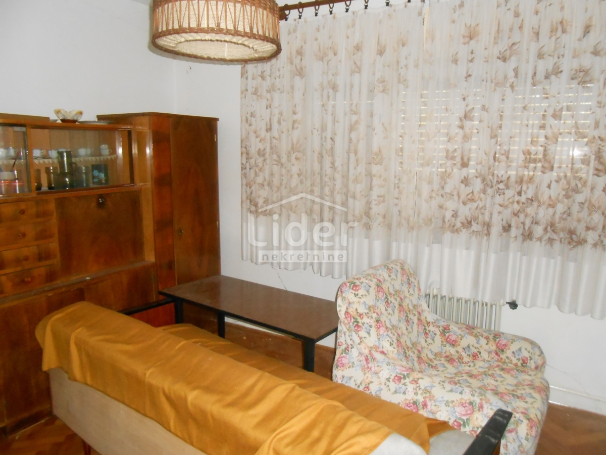 DRAMALJ Casa con 3 appartamenti, bellissima vista mare