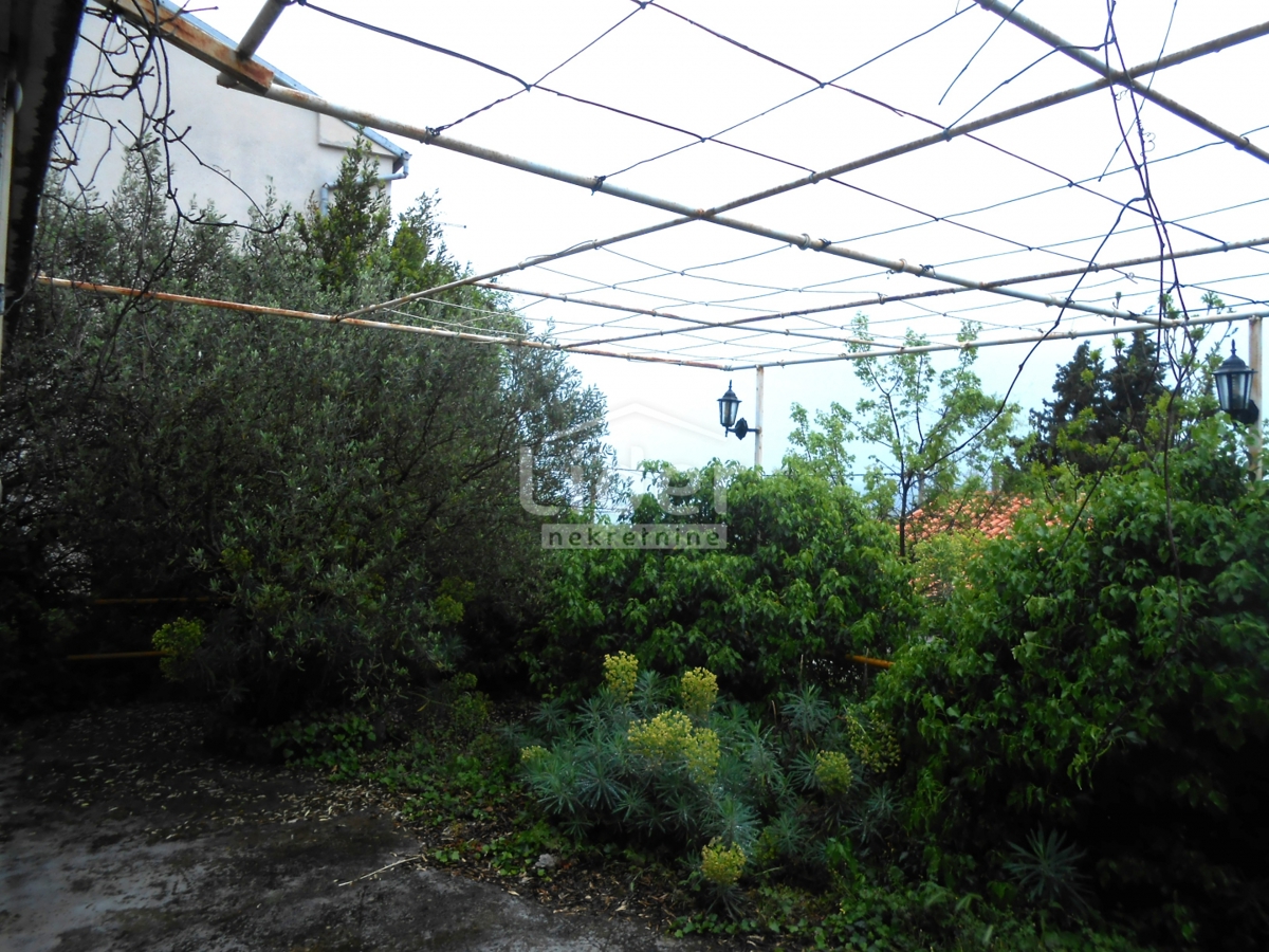 DRAMALJ Casa con 3 appartamenti, bellissima vista mare