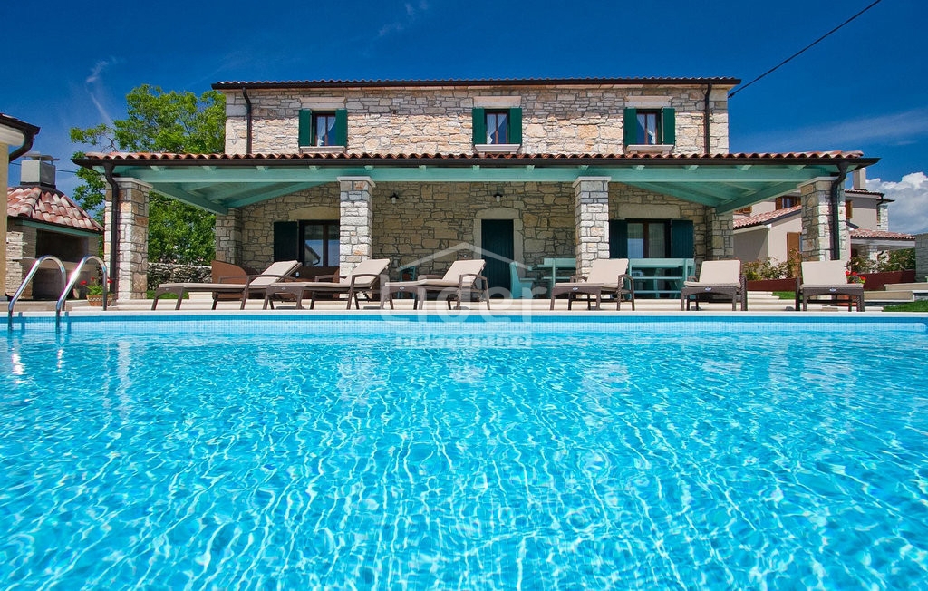 Casa Radetići, Tinjan, 230m2