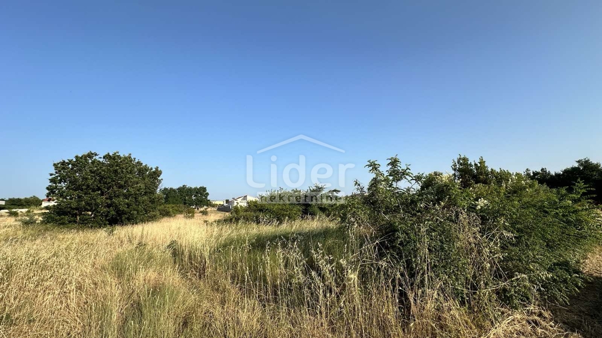 Terreno Vrsi, 2.280m2