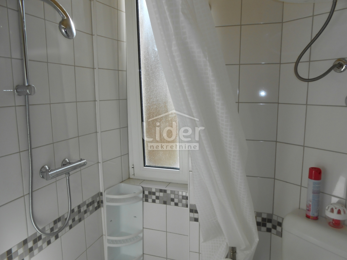 MLAKA Appartamento con due balconi e vista mare