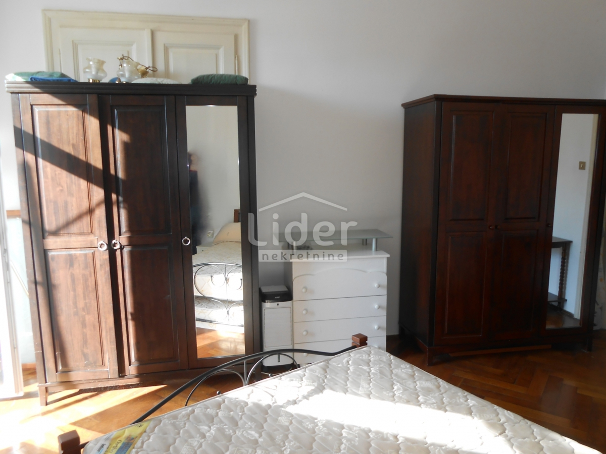 MLAKA Appartamento con due balconi e vista mare