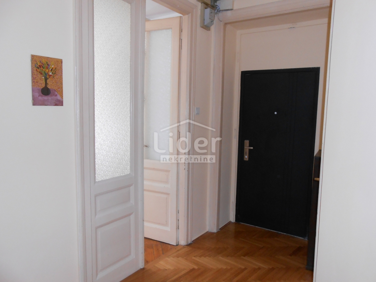 MLAKA Appartamento con due balconi e vista mare