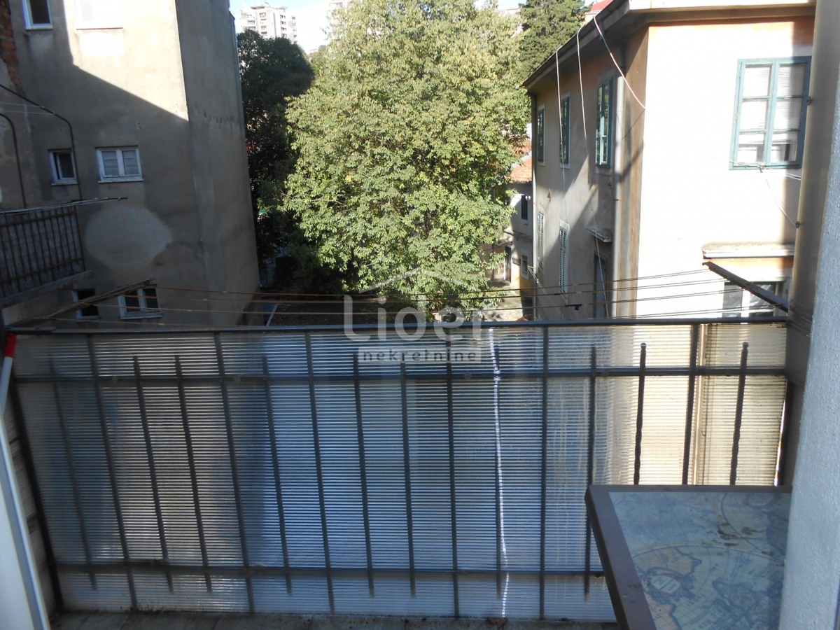 MLAKA Appartamento con due balconi e vista mare