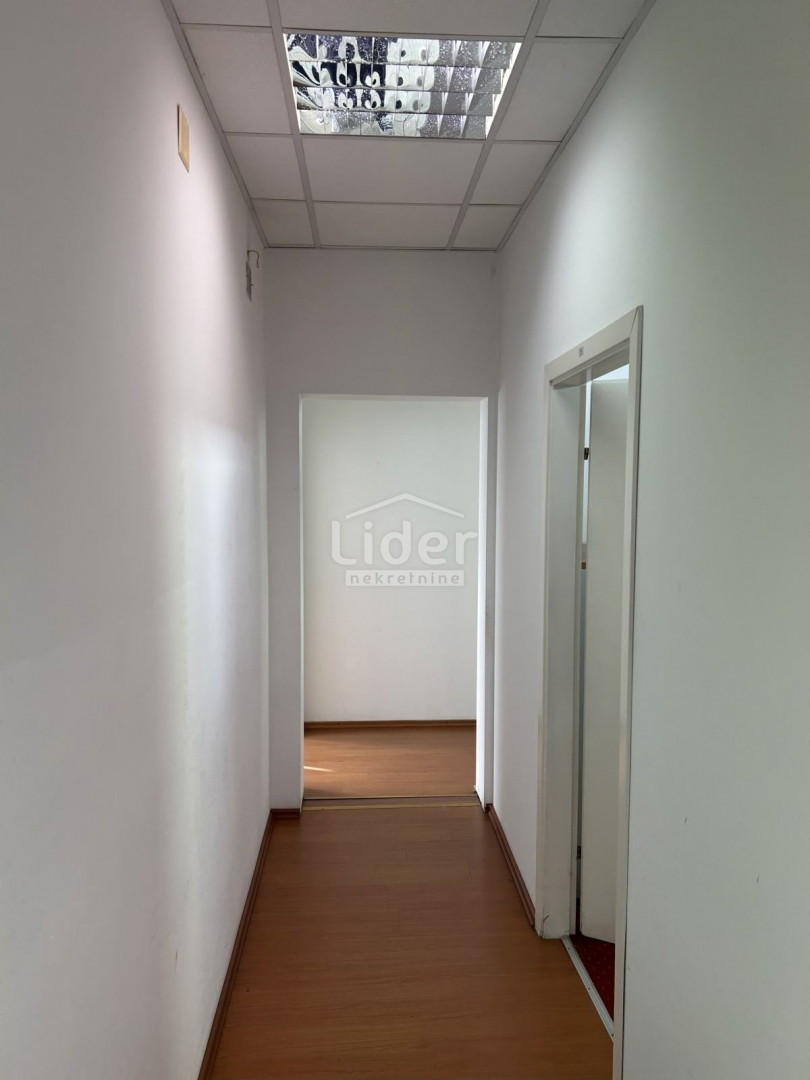 Commerciale Škurinje, Rijeka, 325m2