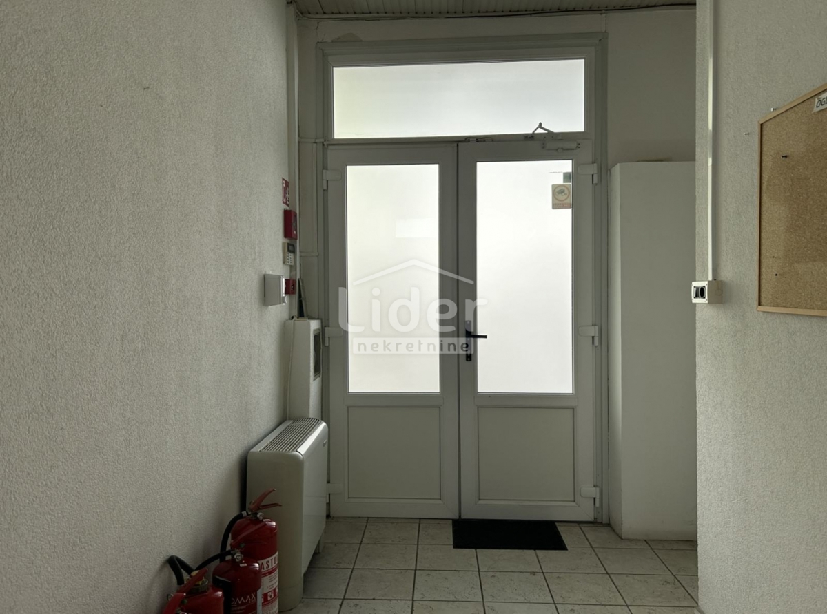 Commerciale Škurinje, Rijeka, 325m2