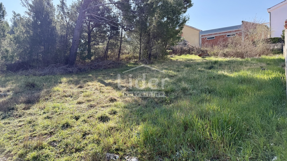 Terreno Novigrad, 528m2