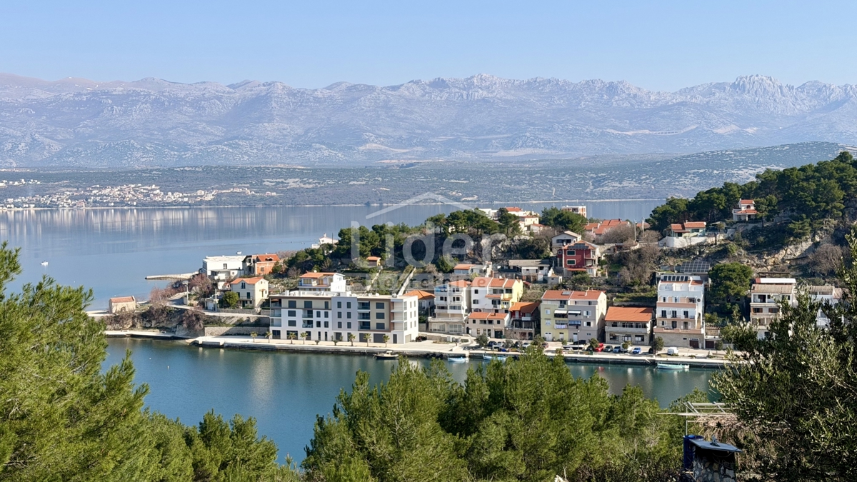 Terreno Novigrad, 528m2