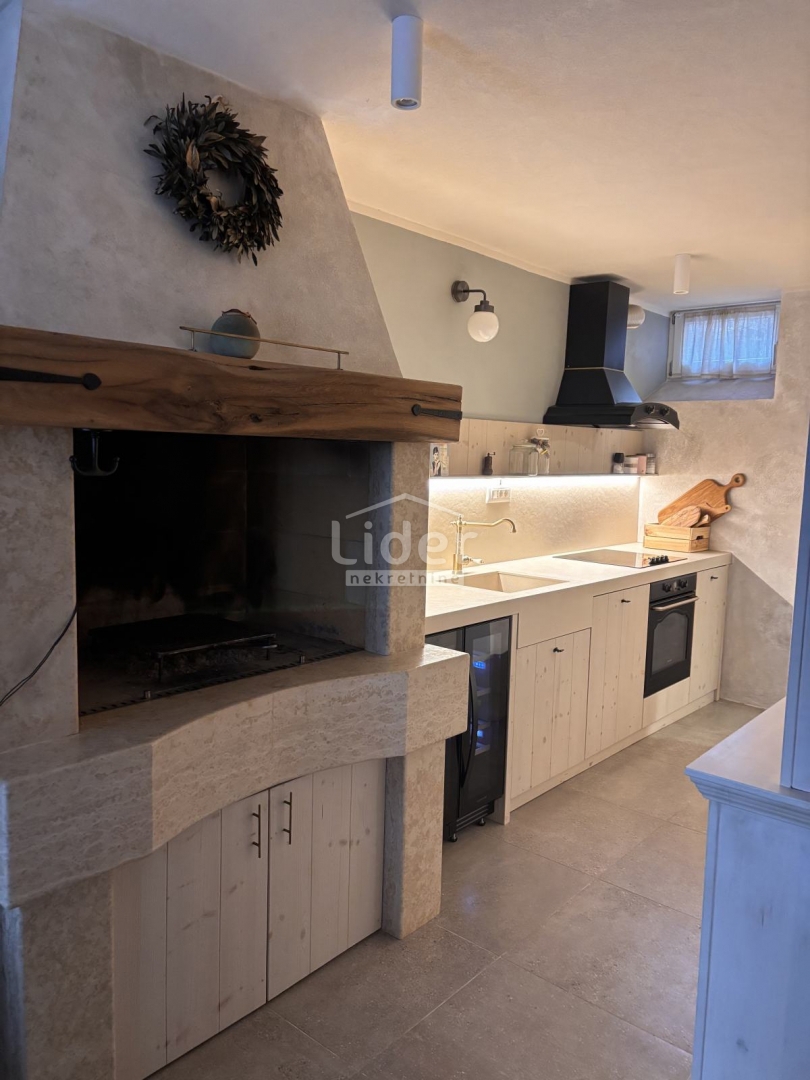 Casa Omišalj, 100m2