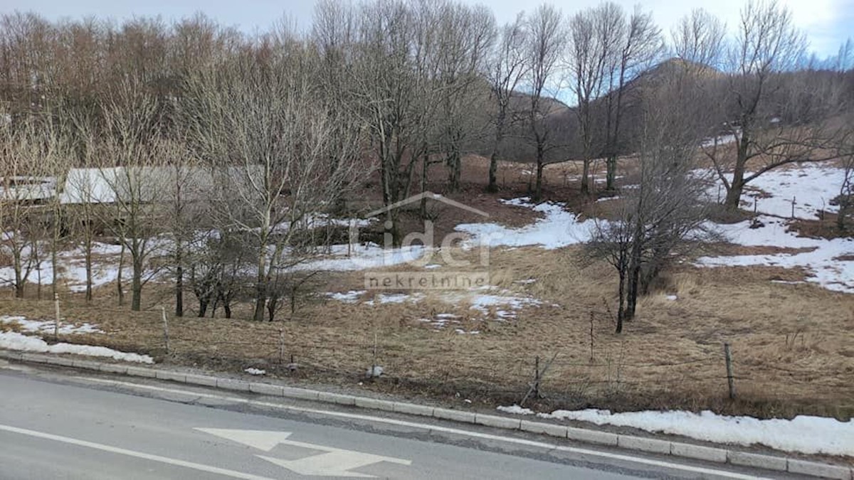 GORNJE JELENJE Terreno edificabile di 4038 m2