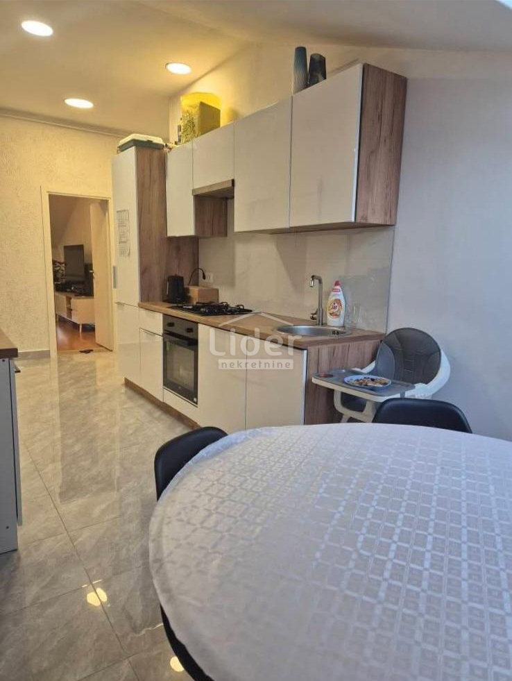 Appartamento Centar, Rijeka, 105m2