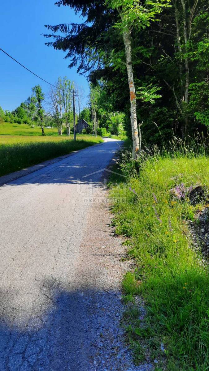 Terreno Delnice, 896m2