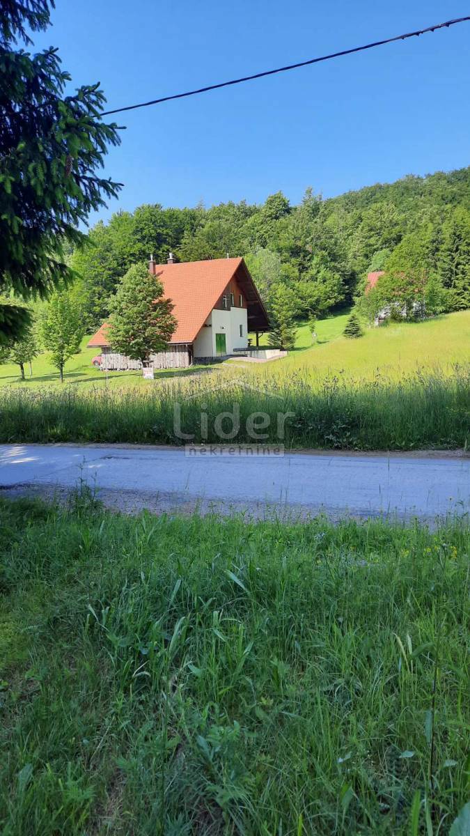 Terreno Delnice, 896m2