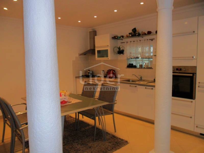 Appartamento Zamet, Rijeka, 90m2