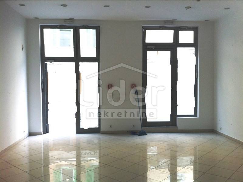 Commerciale Centar, Rijeka, 44m2