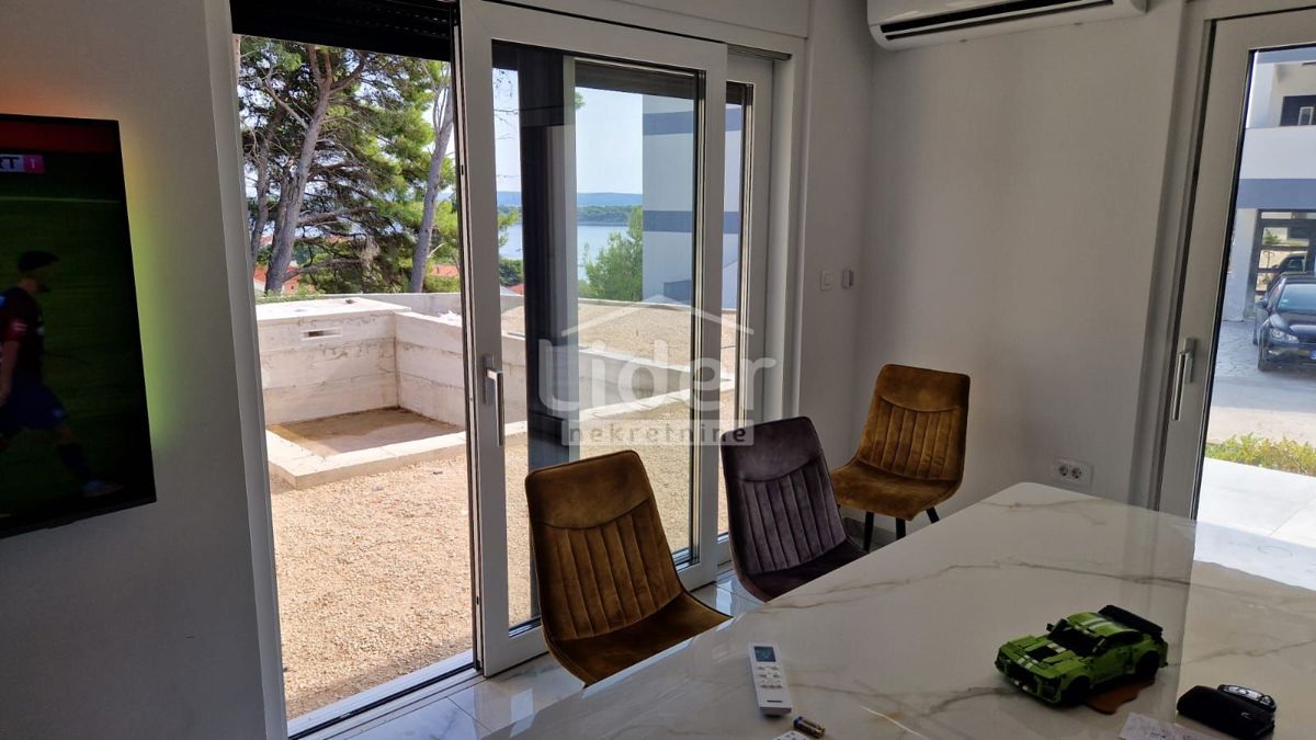 Appartamento per vacanze Banjol, Rab, 134m2