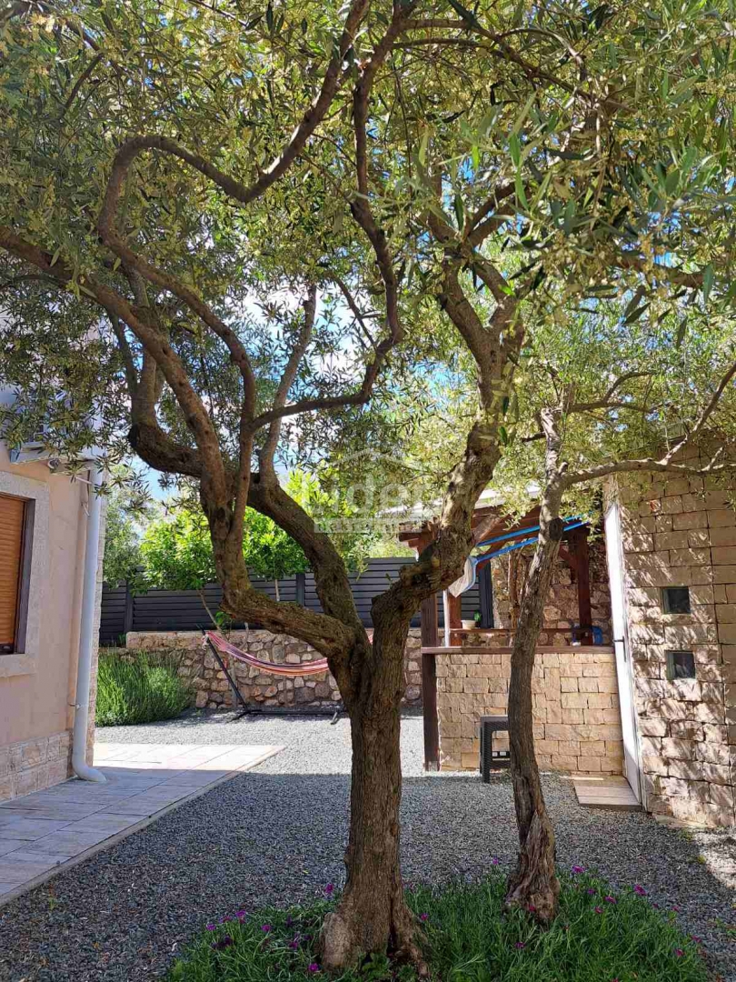 KRK (dintorni) Villetta con piscina e vista mare