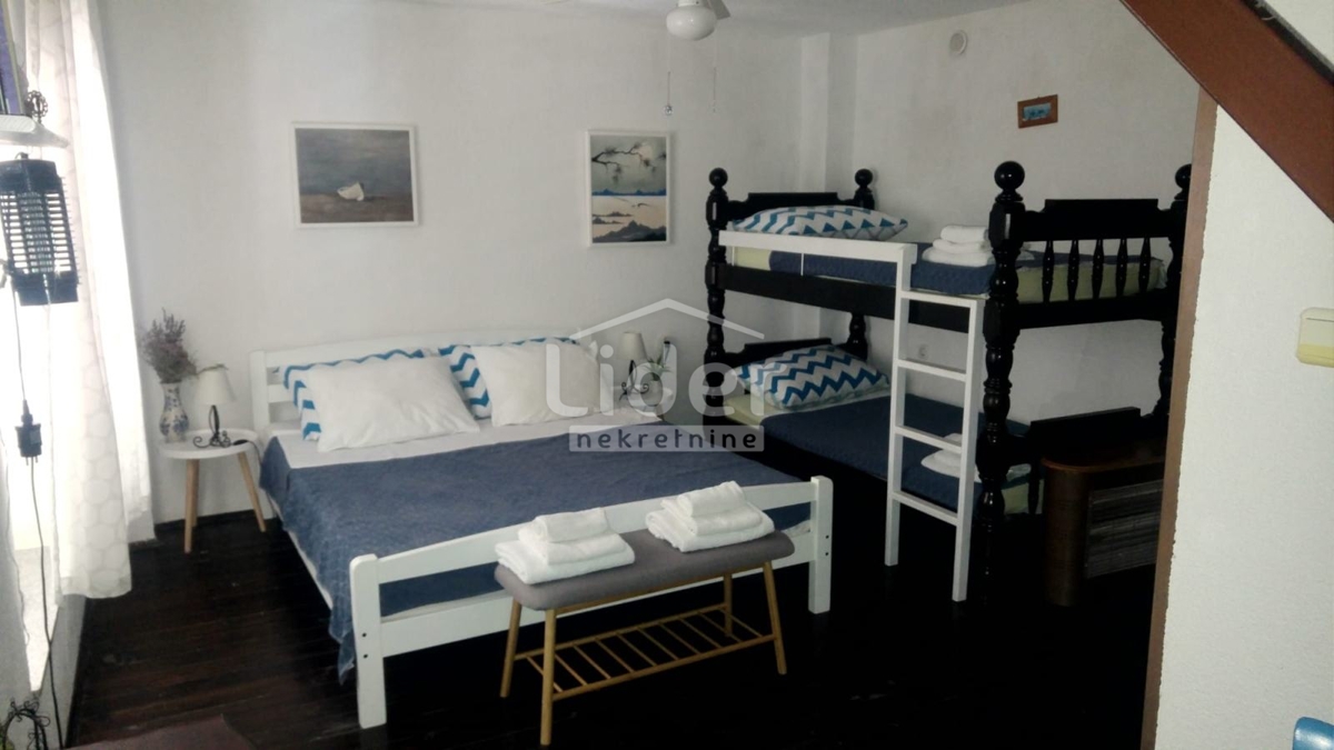 KLENOVICA (ENTROTERRA) Casa in un ambiente tranquillo