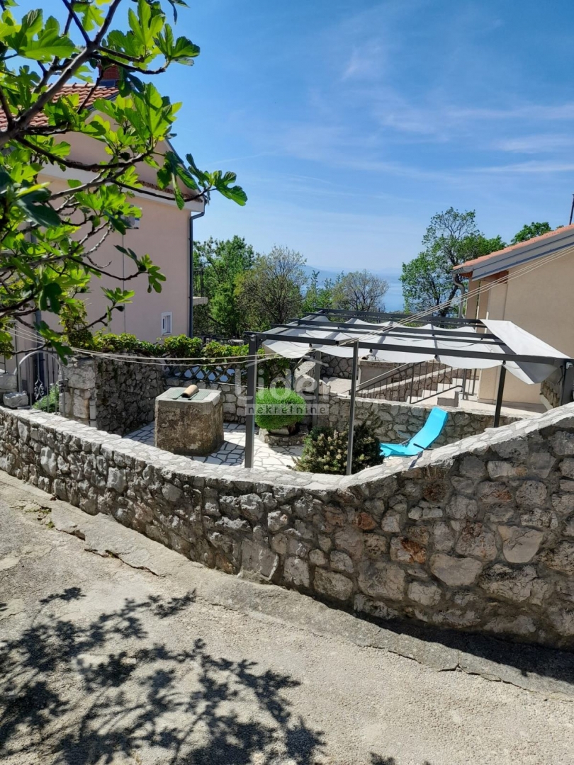 KLENOVICA (ENTROTERRA) Casa in un ambiente tranquillo