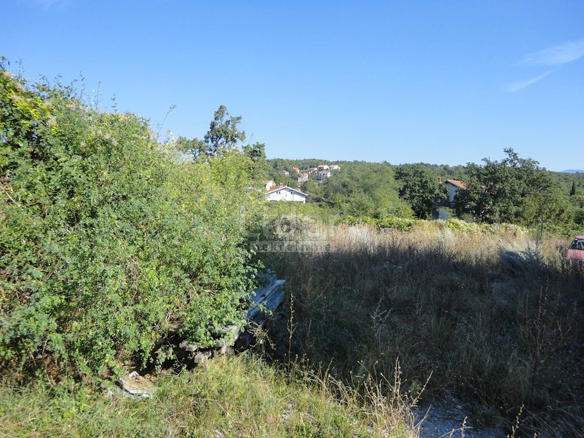 Terreno Gornja Drenova, Rijeka, 2.200m2