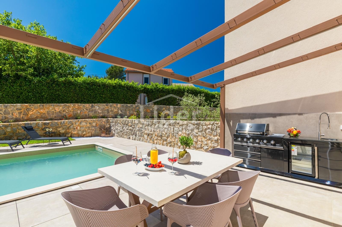 VEGLIA Casa vacanze con piscina, nuova costruzione