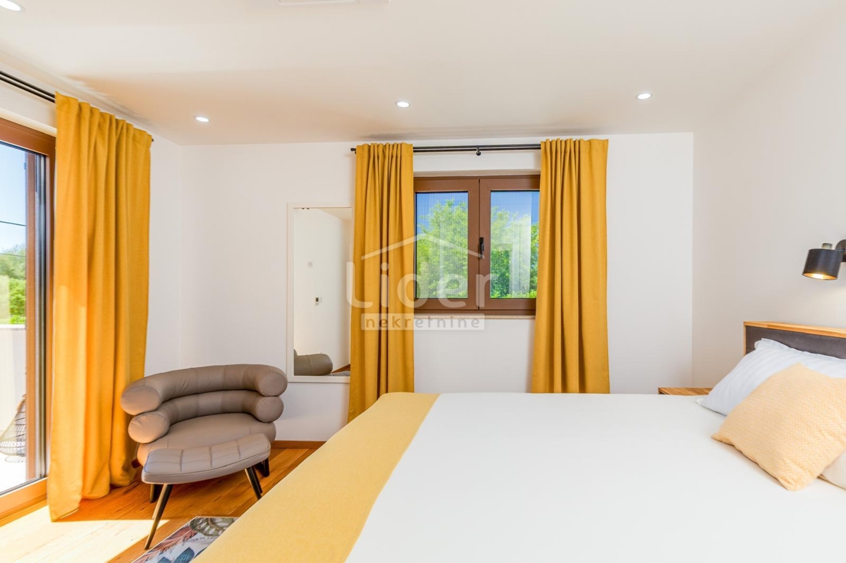 VEGLIA Casa vacanze con piscina, nuova costruzione