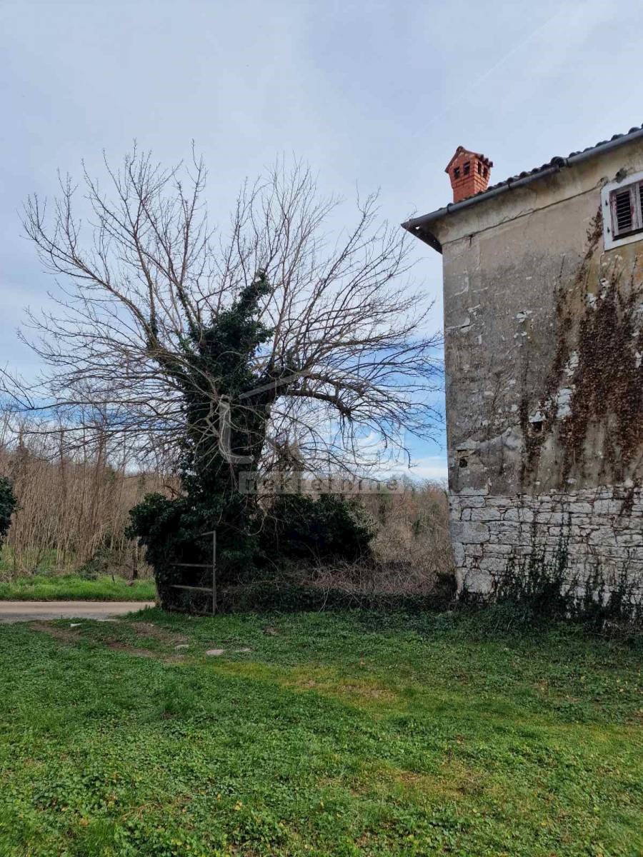 Višnjan, Casa in pietra d'Istria in una splendida posizione