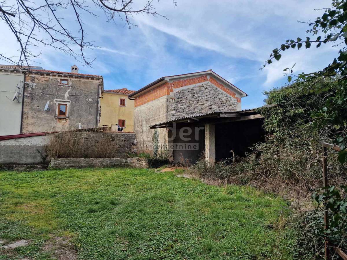 Višnjan, Casa in pietra d'Istria in una splendida posizione