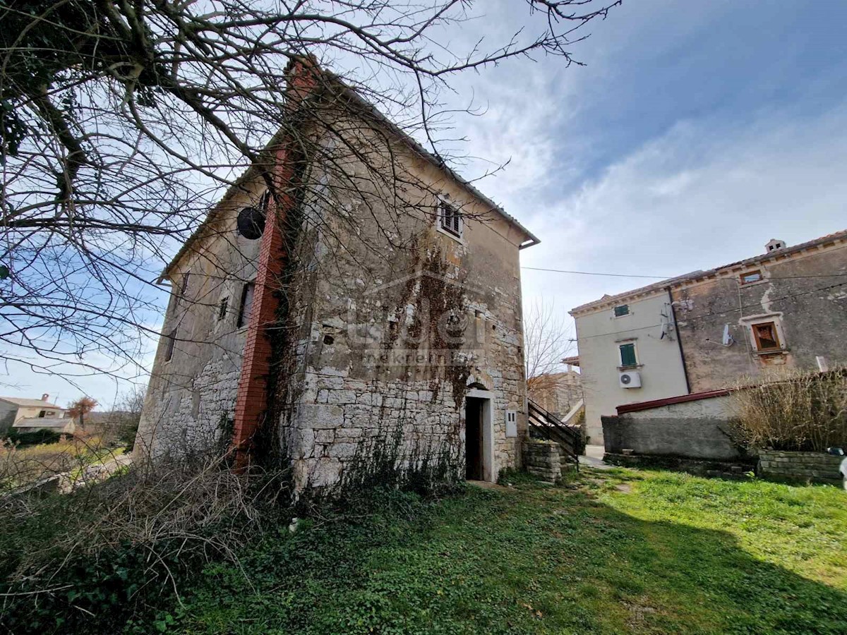 Višnjan, Casa in pietra d'Istria in una splendida posizione