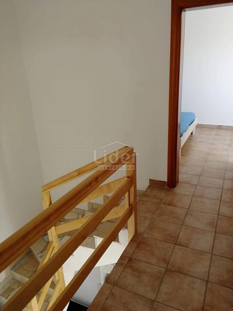 Appartamento per vacanze Jadranovo, Crikvenica, 106m2