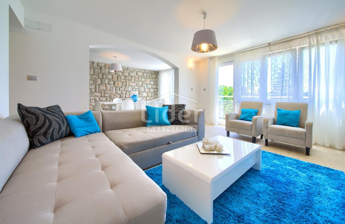 Casa Novi Vinodolski, 192m2