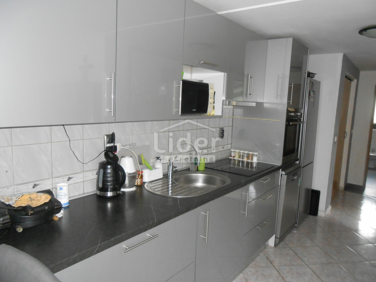 KASTAV Appartamento in un ambiente tranquillo di 57 m2