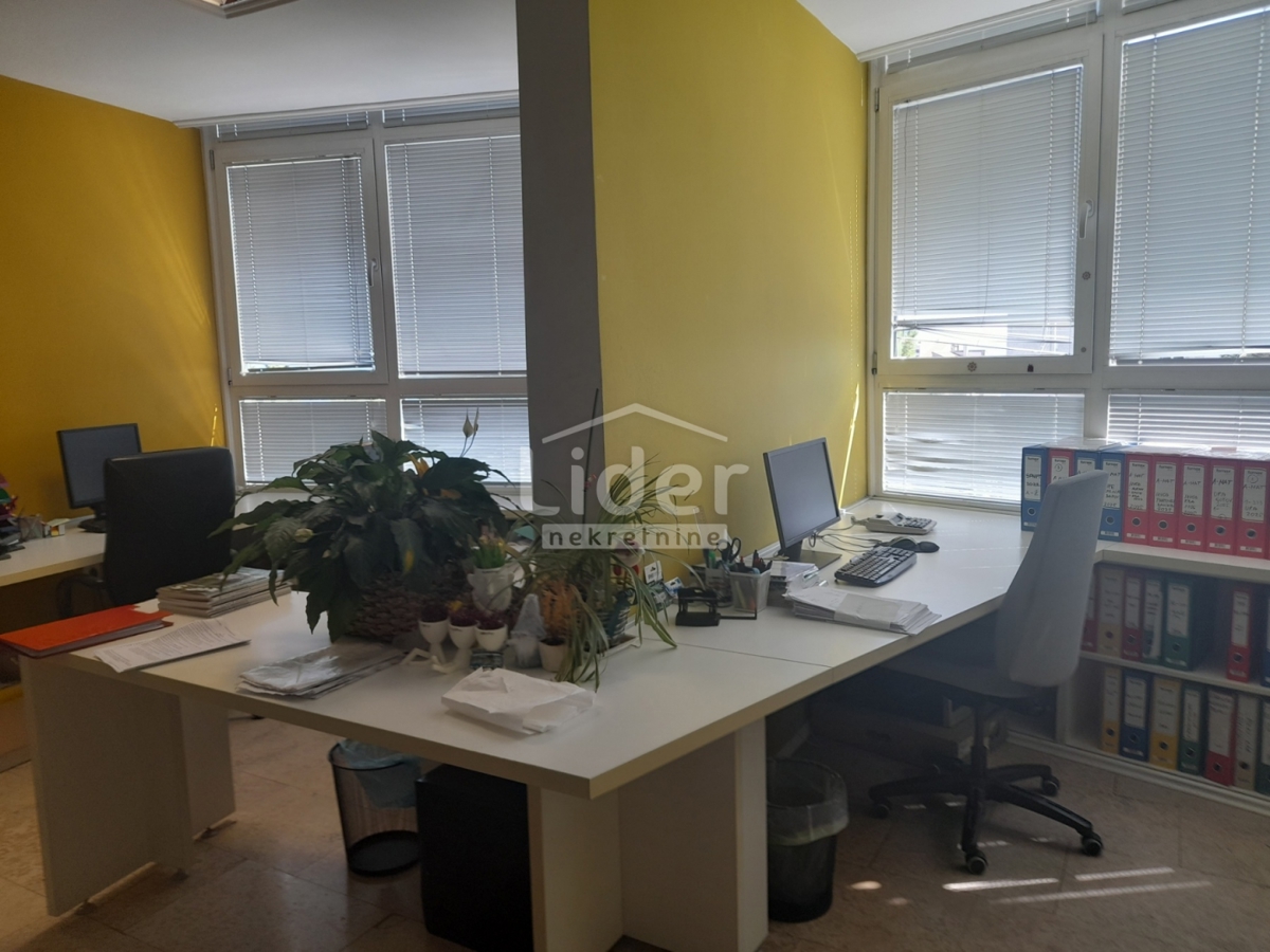 Commerciale Krnjevo, Rijeka, 87,60m2