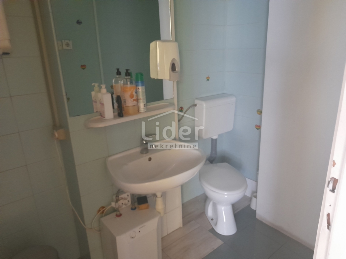 Commerciale Krnjevo, Rijeka, 87,60m2