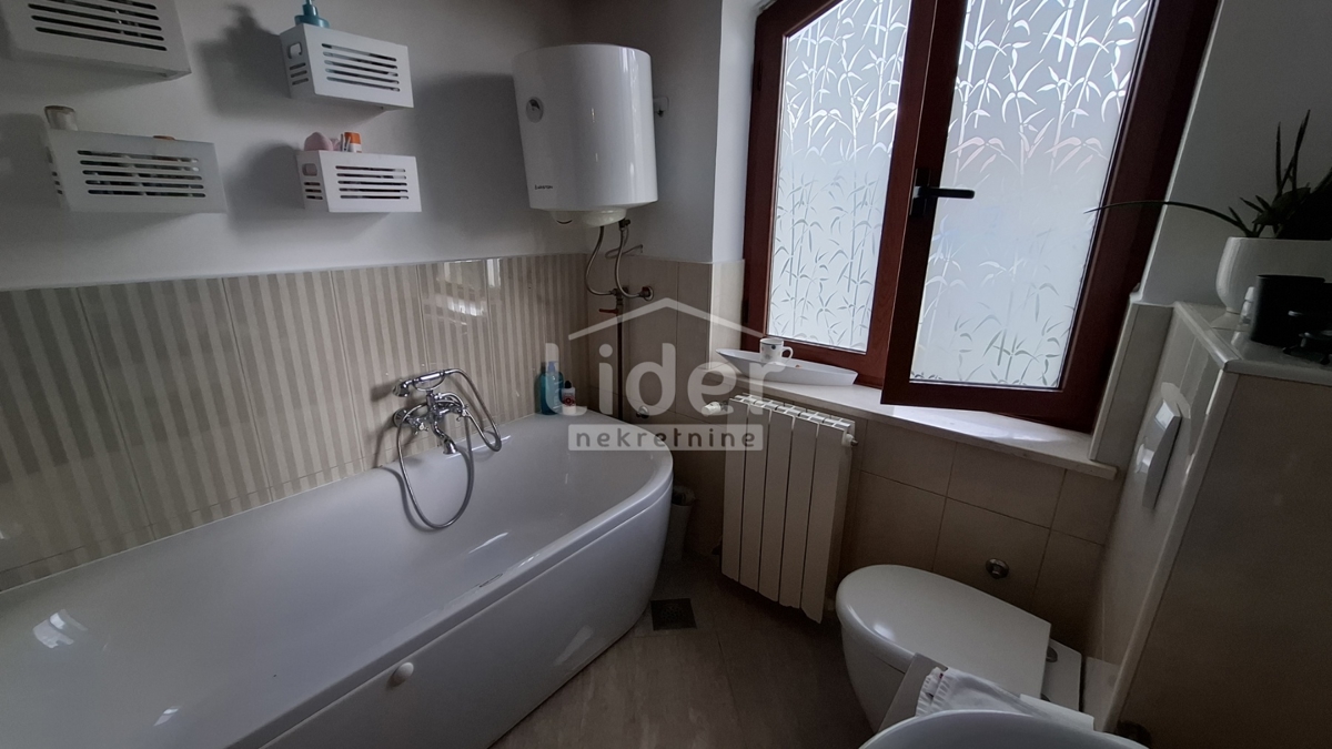 VIŠKOVO-casa familiare