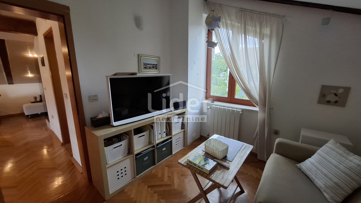 VIŠKOVO-casa familiare