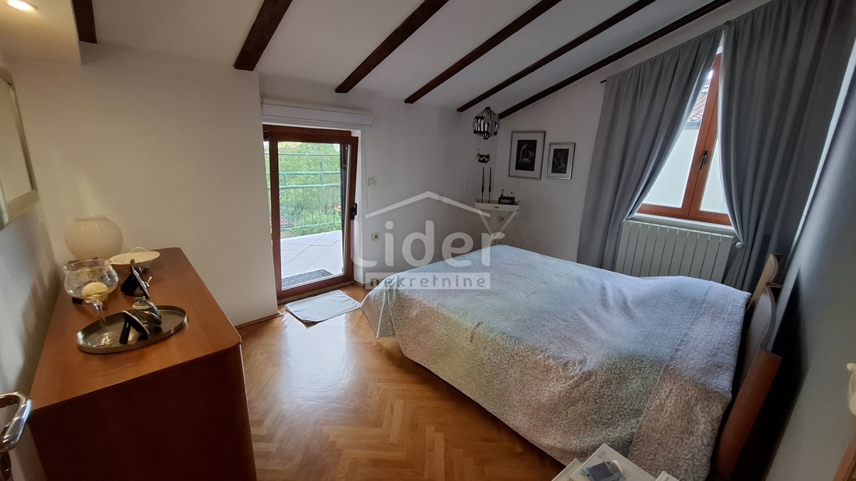 VIŠKOVO-casa familiare