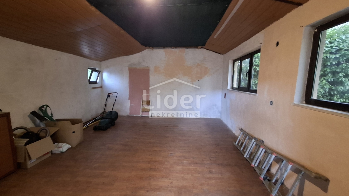 VIŠKOVO-casa familiare