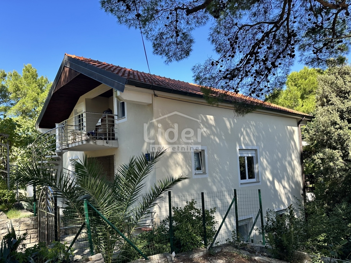 Casa Donji Karin, Benkovac, 190m2