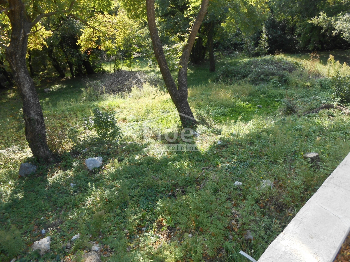 ANTOVO (GRIŽANE) Terreno edificabile di 1126 m2