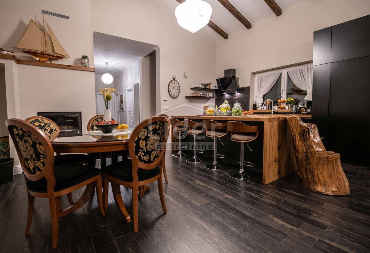 Casa Grožnjan, 220m2
