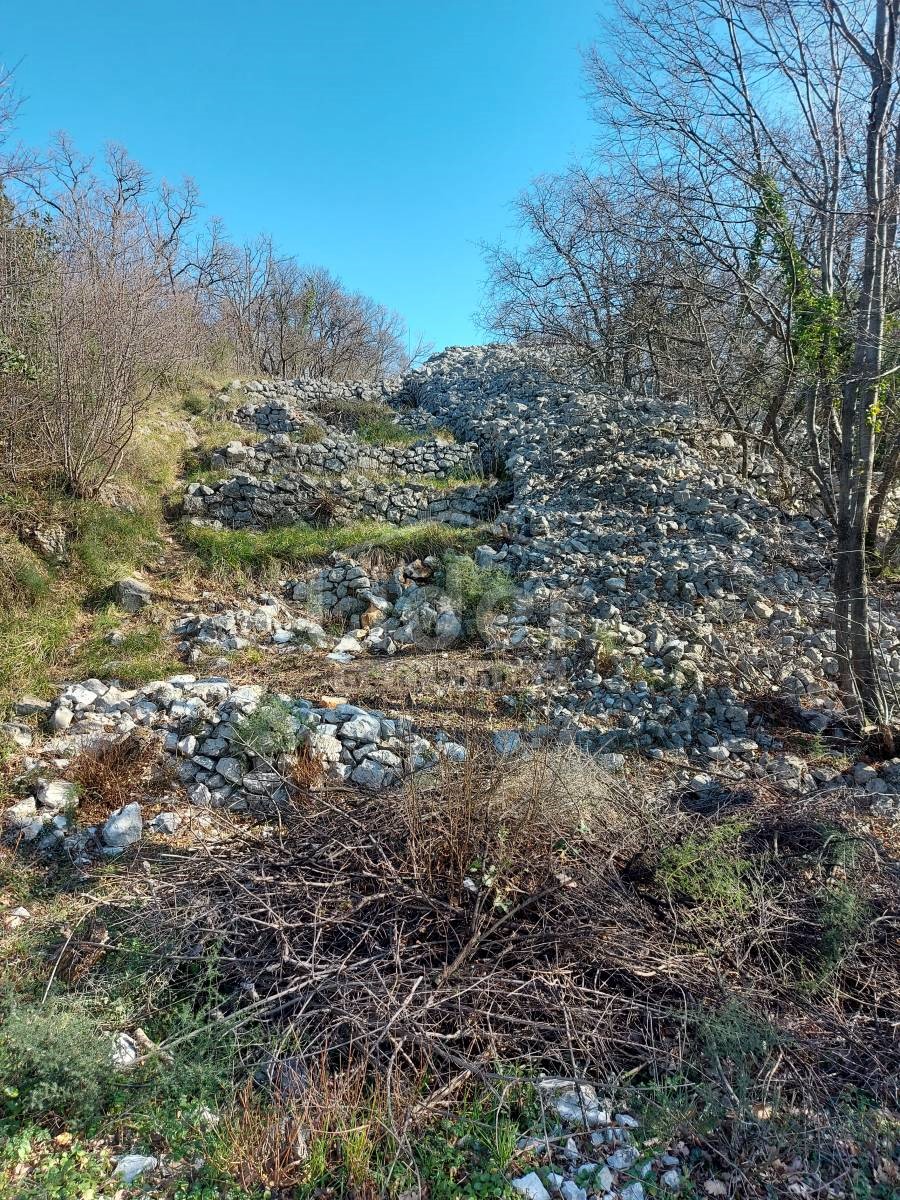 KOSTRENA Terreno con una vista splendida sul mare