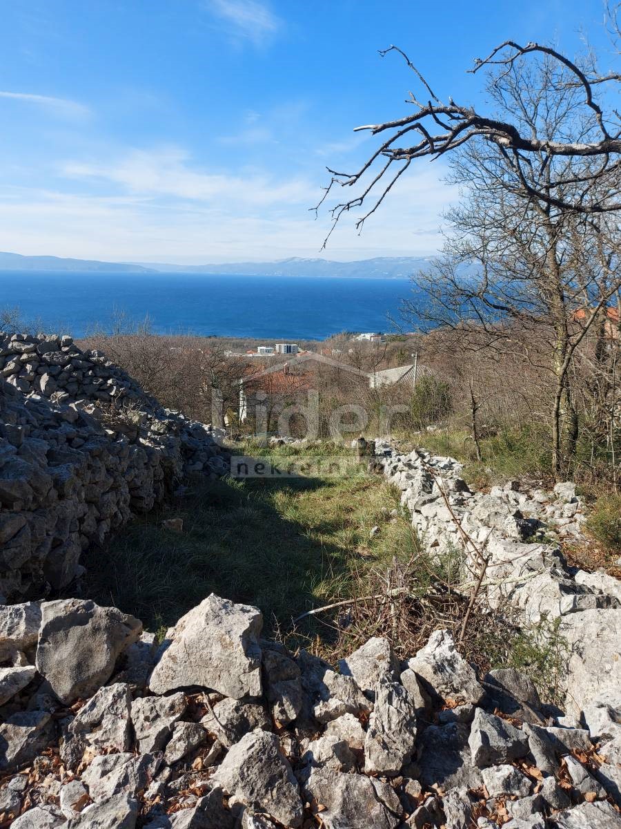 KOSTRENA Terreno con una vista splendida sul mare