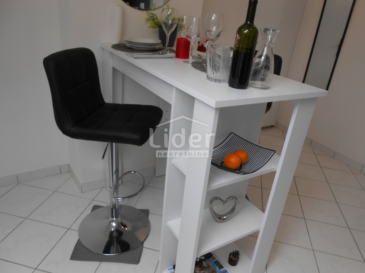 FIUME Monolocale ristrutturato vicino al centro, 23 m2