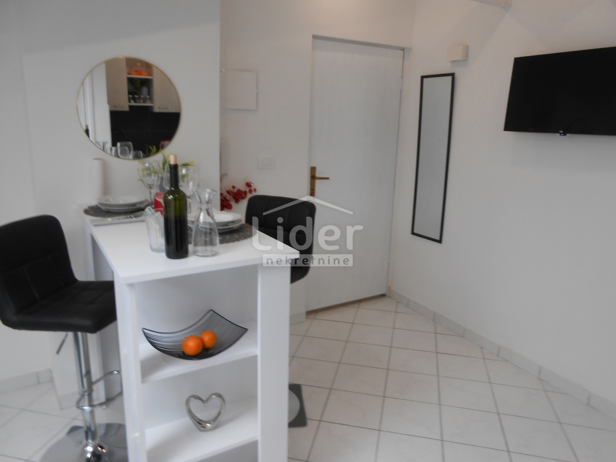 FIUME Monolocale ristrutturato vicino al centro, 23 m2