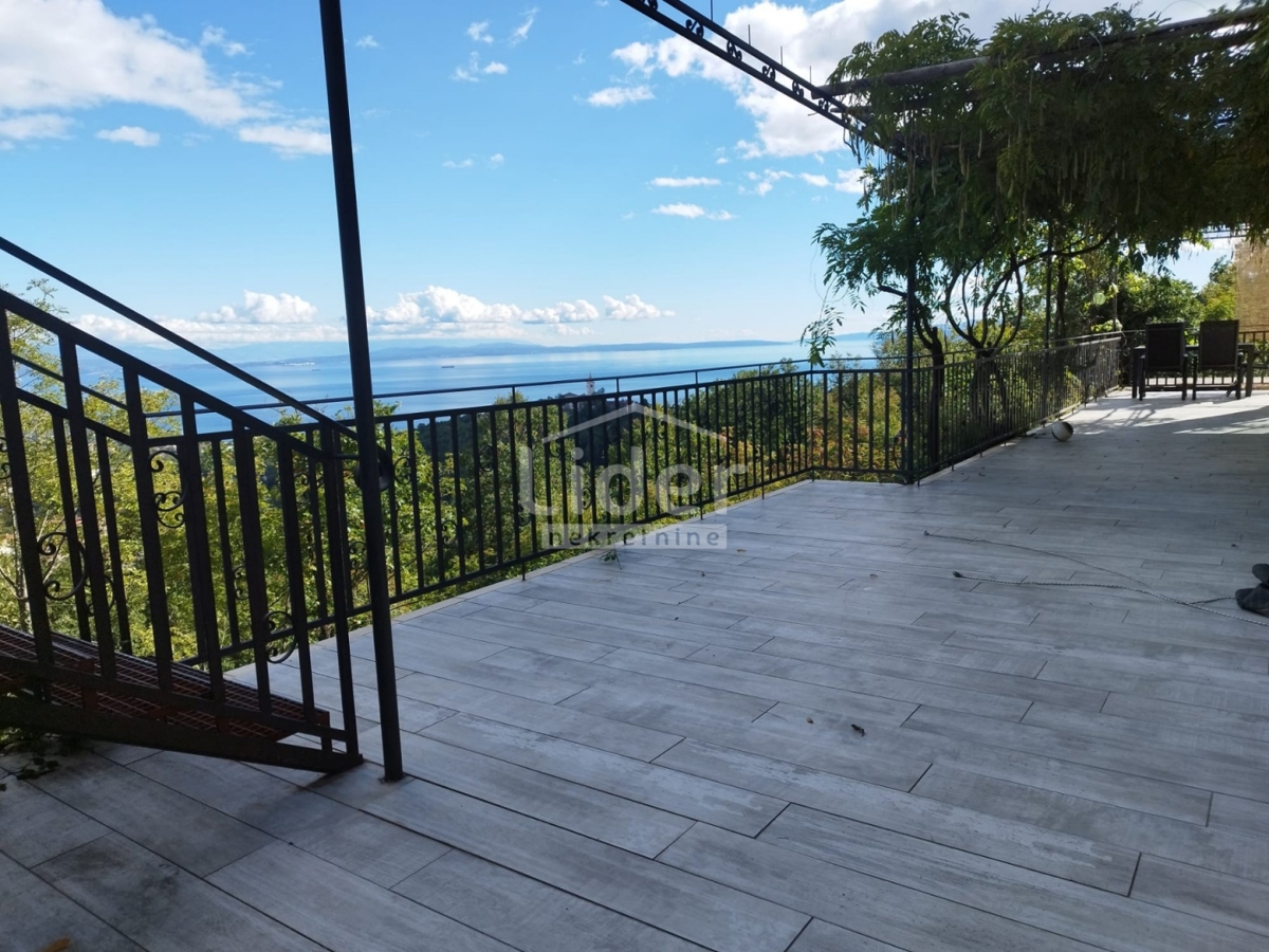 RUKAVAC Appartamento con una vista mare unica